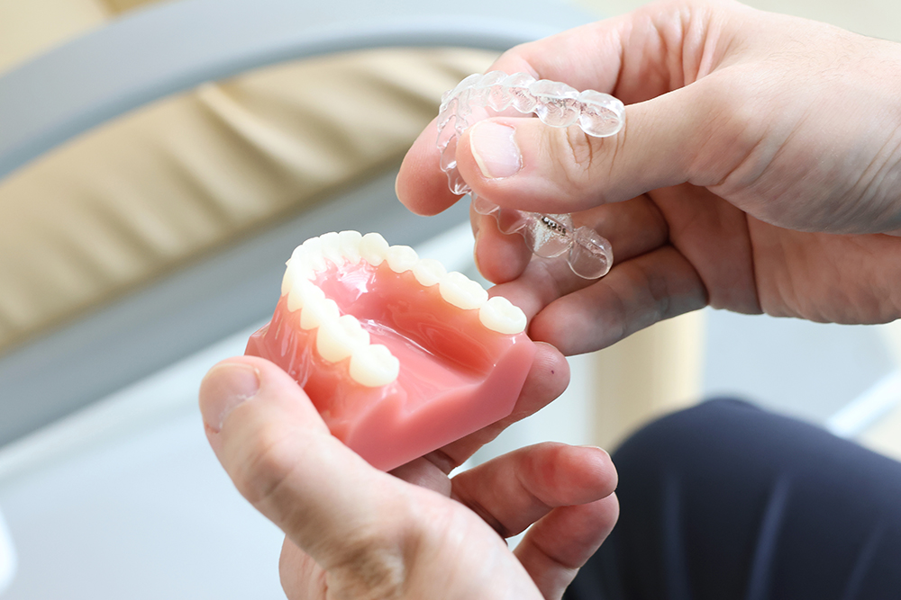 目立たない矯正治療をご提案