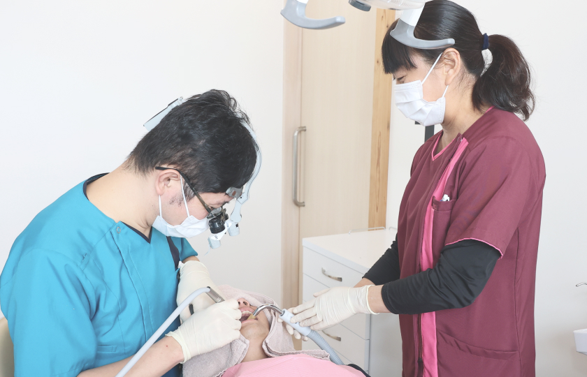 痛みを感じにくい治療・抜いたり削ったりを抑え歯を残す治療